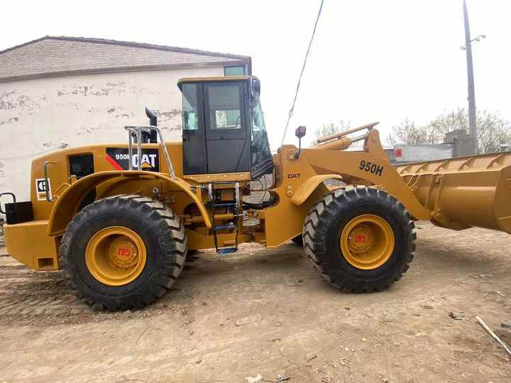 CAT Caterpillar CAT950H second hand CAT 950H Wheel Loaders for sale - Riteņu iekrāvējs: foto 2 CAT Caterpillar CAT950H second hand CAT 950H Wheel Loaders for sale - Riteņu iekrāvējs: foto 2