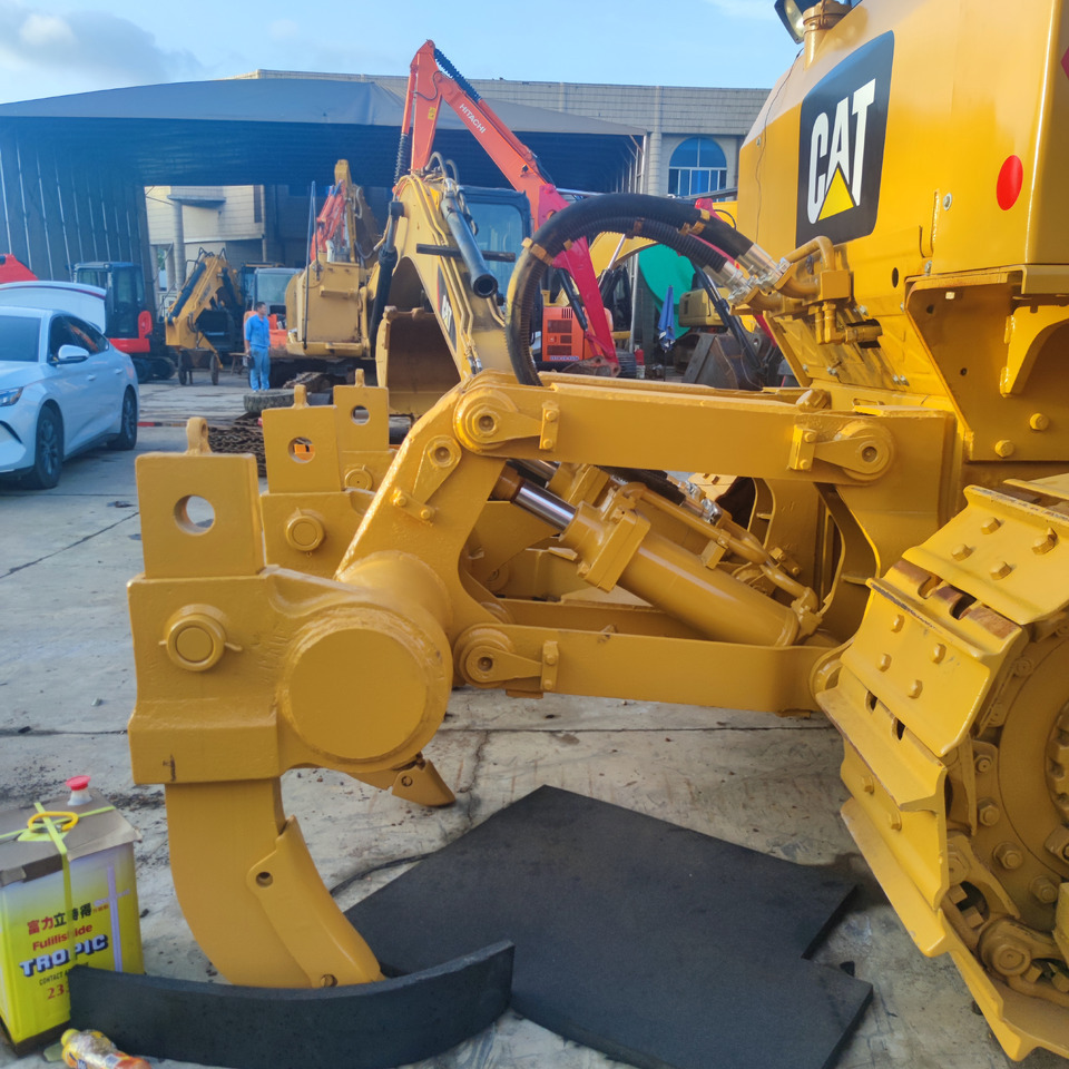 CAT D6G Bulldozer - Buldozers: foto 5 CAT D6G Bulldozer - Buldozers: foto 5