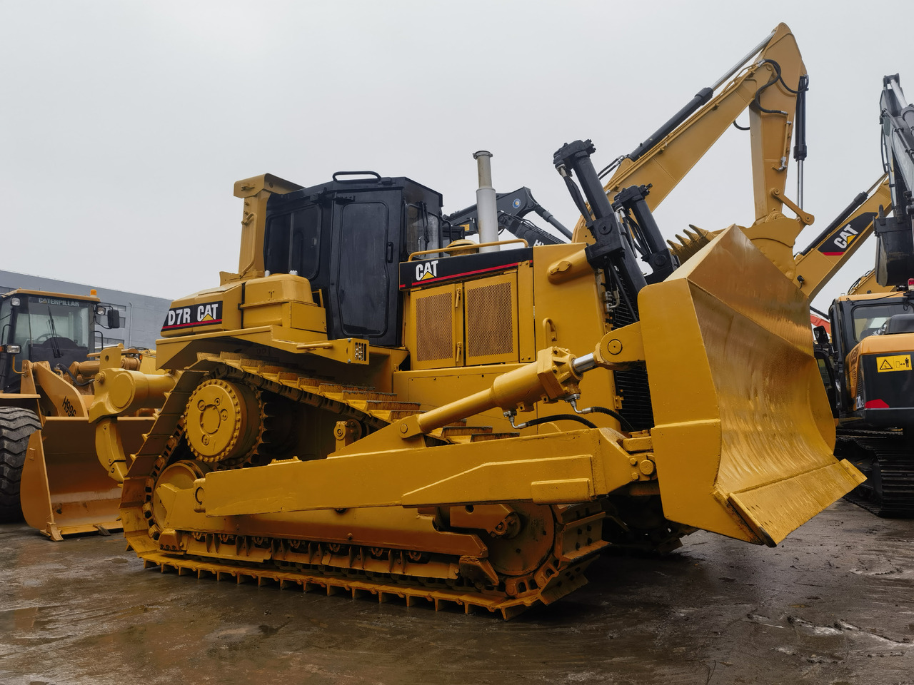 CAT D7R Bulldozer - Buldozers: foto 5 CAT D7R Bulldozer - Buldozers: foto 5