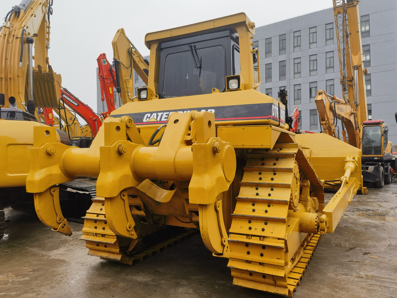 CAT D7R Bulldozer - Buldozers: foto 5 CAT D7R Bulldozer - Buldozers: foto 5