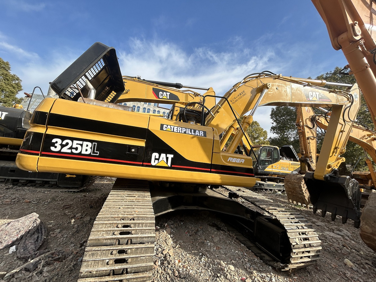 CATERPILLAR CAT 325 BL excavator - Kāpurķēžu ekskavators: foto 1 CATERPILLAR CAT 325 BL excavator - Kāpurķēžu ekskavators: foto 1