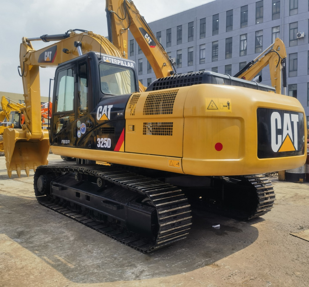 CATERPILLAR CAT 325D Excavator - Kāpurķēžu ekskavators: foto 2 CATERPILLAR CAT 325D Excavator - Kāpurķēžu ekskavators: foto 2