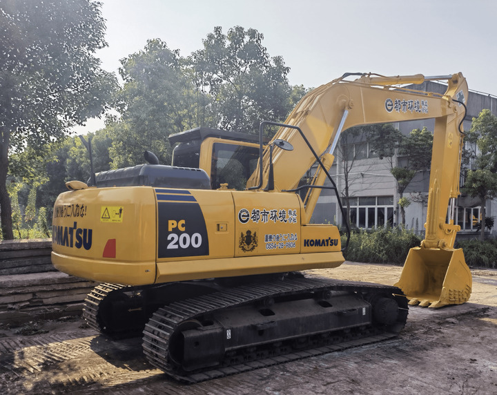 Cheap Used Japan Komatsu PC220-8 second hand excavator PC220 crawler excavator for sale - Kāpurķēžu ekskavators: foto 4 Cheap Used Japan Komatsu PC220-8 second hand excavator PC220 crawler excavator for sale - Kāpurķēžu ekskavators: foto 4