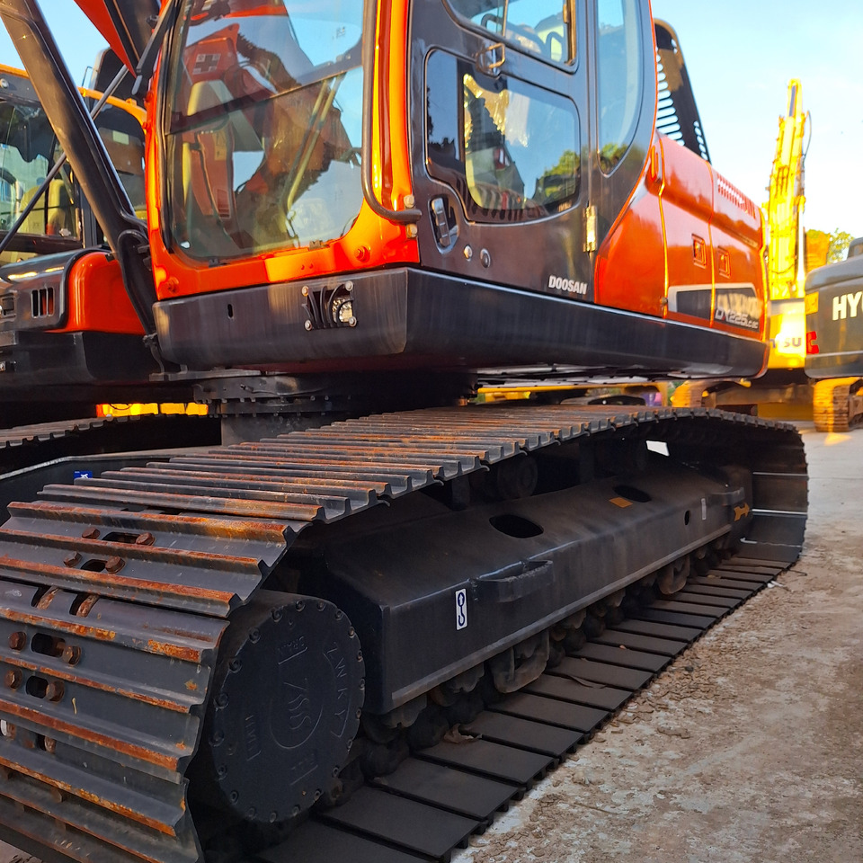 DOOSAN Doosan DX225LC-9C Crawler excavator - Kāpurķēžu ekskavators: foto 5 DOOSAN Doosan DX225LC-9C Crawler excavator - Kāpurķēžu ekskavators: foto 5
