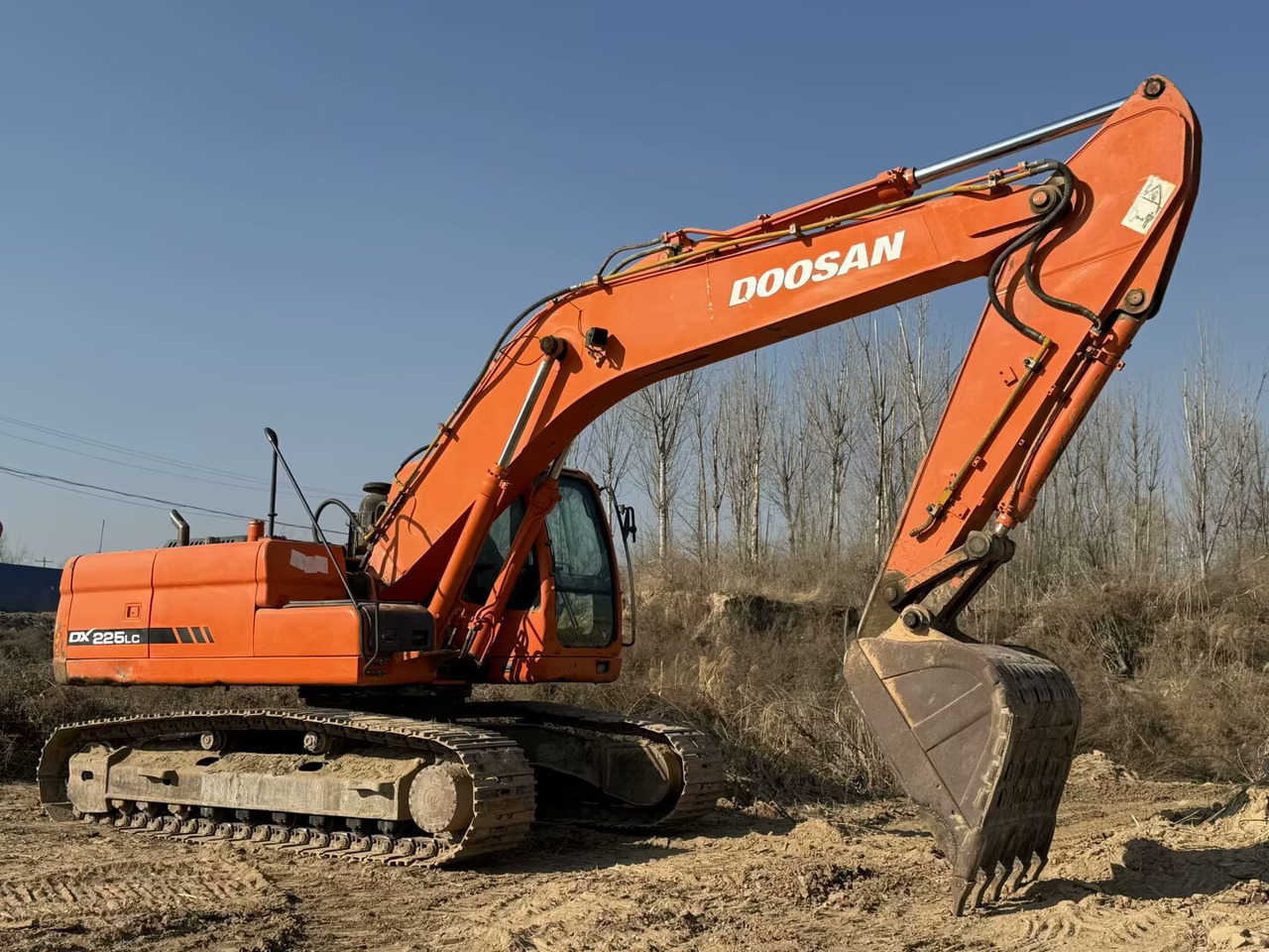 DOOSAN Doosan DX225LC Crawler excavator - Kāpurķēžu ekskavators: foto 1 DOOSAN Doosan DX225LC Crawler excavator - Kāpurķēžu ekskavators: foto 1