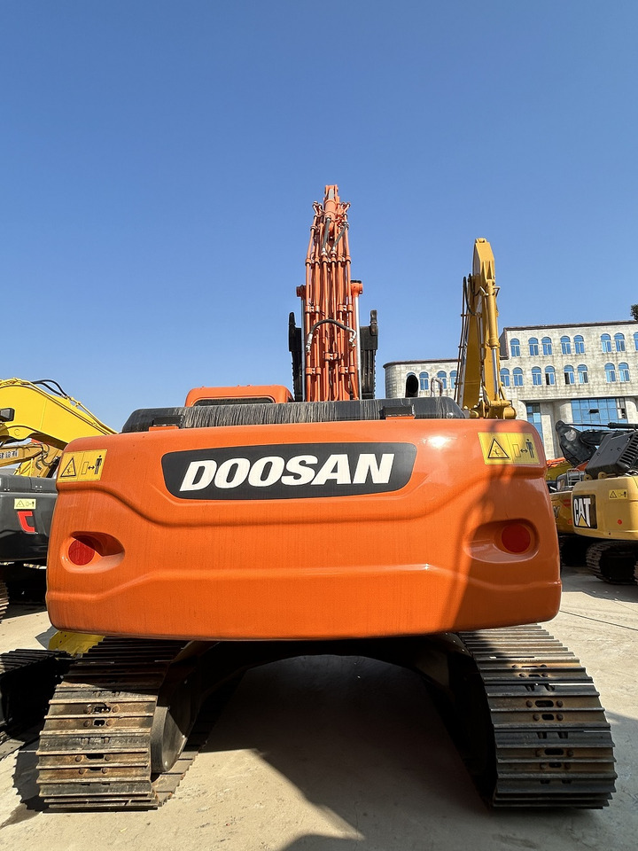 DOOSAN Doosan DX225LC Crawler excavator - Kāpurķēžu ekskavators: foto 2 DOOSAN Doosan DX225LC Crawler excavator - Kāpurķēžu ekskavators: foto 2