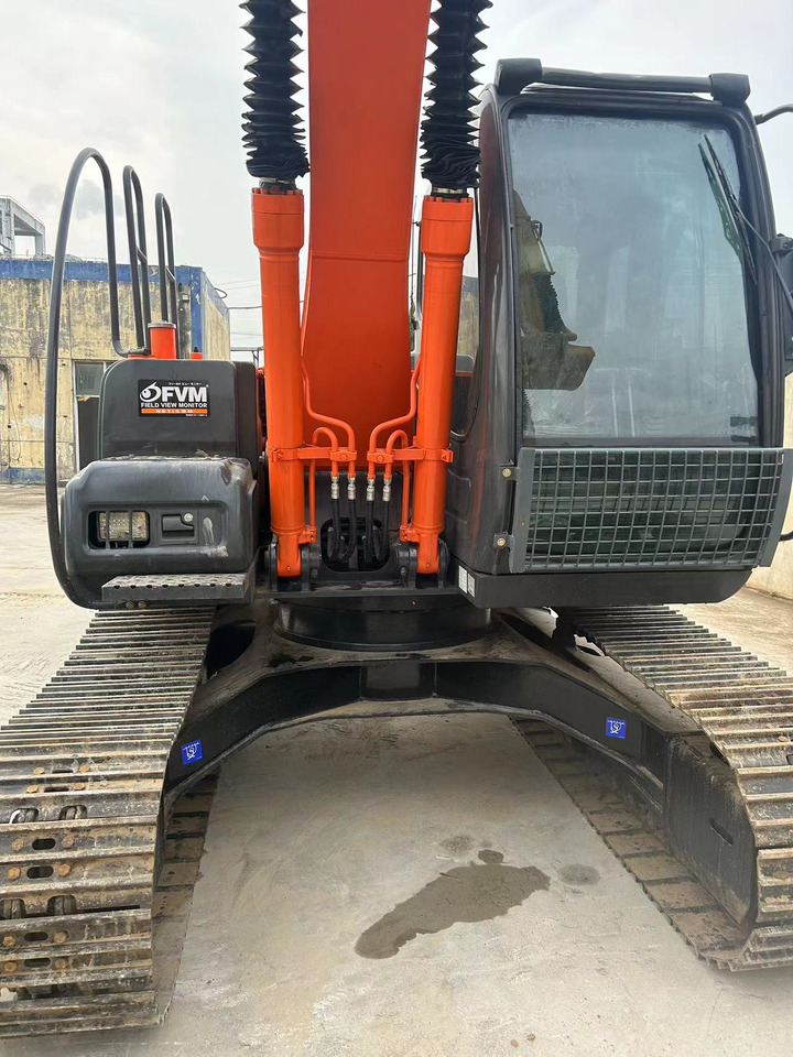 Hitachi ZX120-6 Excavator - Kāpurķēžu ekskavators: foto 3 Hitachi ZX120-6 Excavator - Kāpurķēžu ekskavators: foto 3