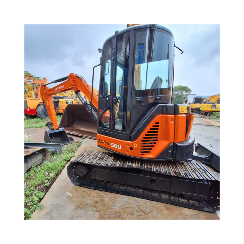 Hitachi ZX50U Excavator - Kāpurķēžu ekskavators: foto 2 Hitachi ZX50U Excavator - Kāpurķēžu ekskavators: foto 2