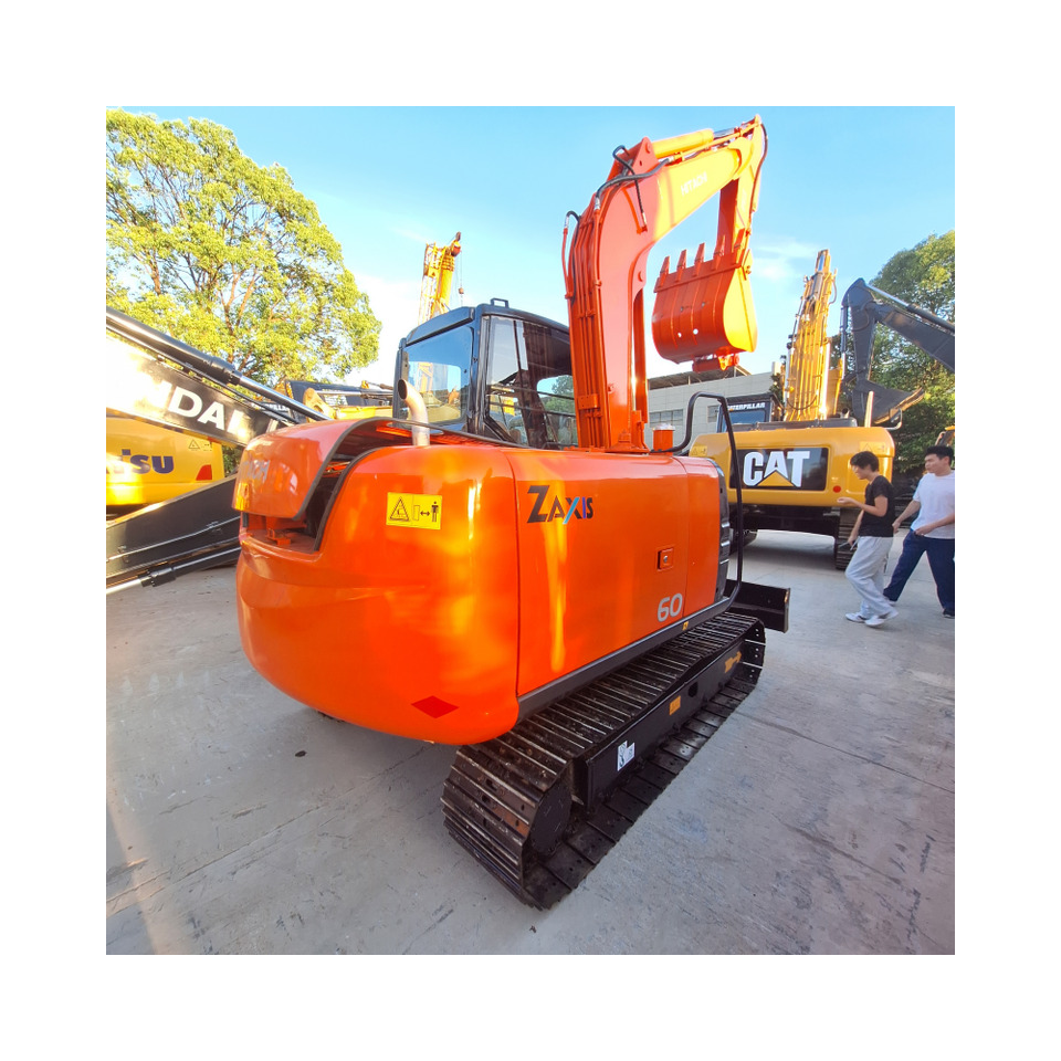 Hitachi ZX60 Excavator - Kāpurķēžu ekskavators: foto 2 Hitachi ZX60 Excavator - Kāpurķēžu ekskavators: foto 2