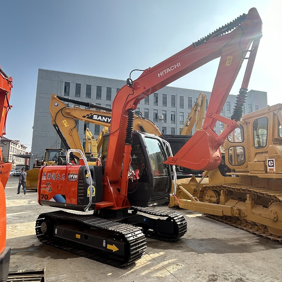 Hitachi ZX70 Excavator - Mini-ekskavators: foto 2 Hitachi ZX70 Excavator - Mini-ekskavators: foto 2
