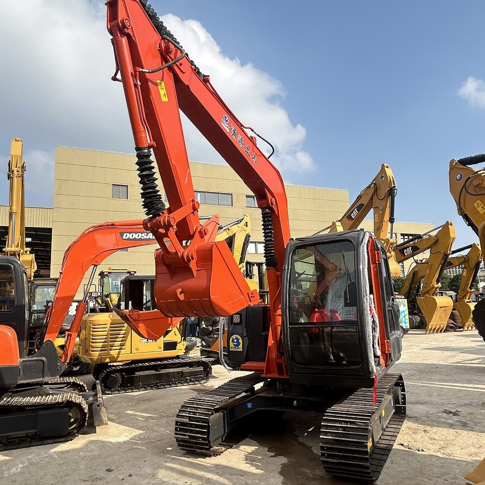 Hitachi ZX70 Excavator - Mini-ekskavators: foto 2 Hitachi ZX70 Excavator - Mini-ekskavators: foto 2