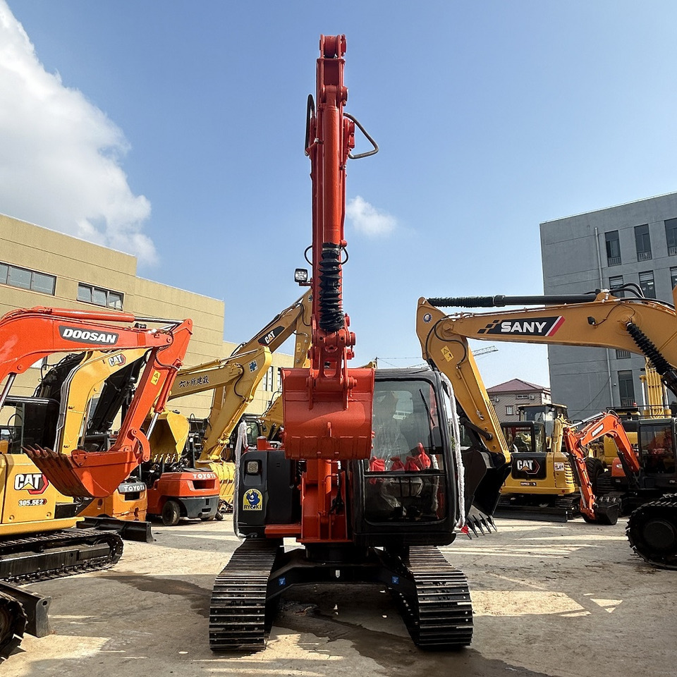 Hitachi ZX70 Excavator - Mini-ekskavators: foto 4 Hitachi ZX70 Excavator - Mini-ekskavators: foto 4