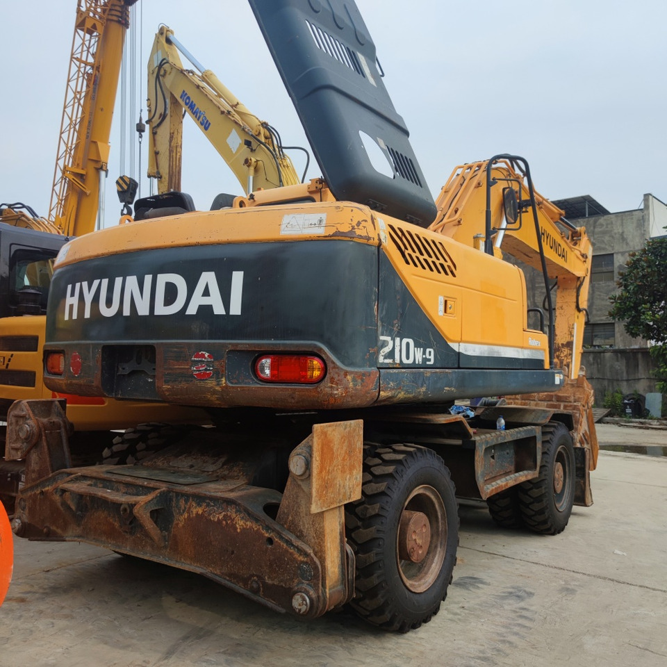 Hyundai 210w-9 wheel excavator - Riteņu ekskavators: foto 5 Hyundai 210w-9 wheel excavator - Riteņu ekskavators: foto 5
