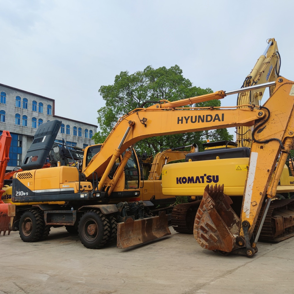 Hyundai 210w-9 wheel excavator - Riteņu ekskavators: foto 2 Hyundai 210w-9 wheel excavator - Riteņu ekskavators: foto 2