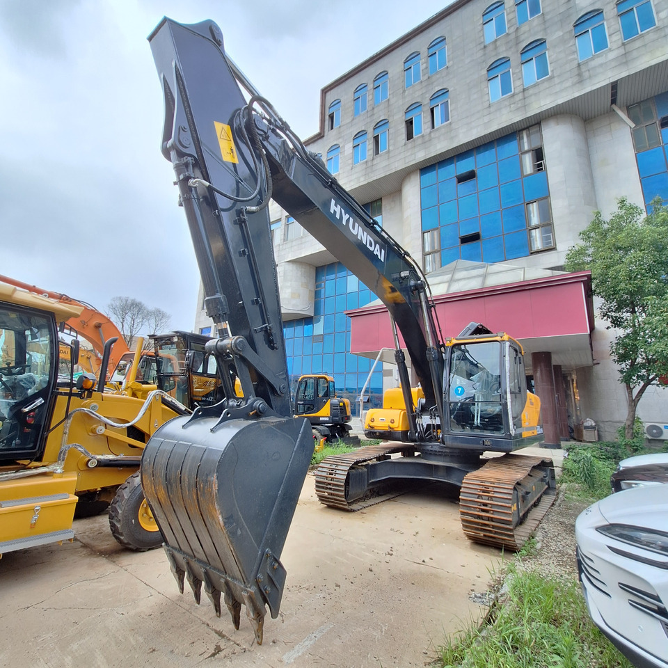 Hyundai 220LC-9S Excavator - Kāpurķēžu ekskavators: foto 1 Hyundai 220LC-9S Excavator - Kāpurķēžu ekskavators: foto 1