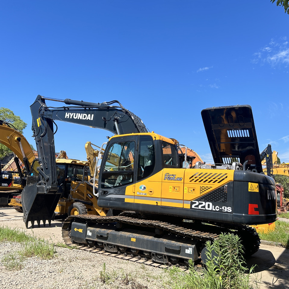 Hyundai 220LC-9S Excavator - Kāpurķēžu ekskavators: foto 3 Hyundai 220LC-9S Excavator - Kāpurķēžu ekskavators: foto 3