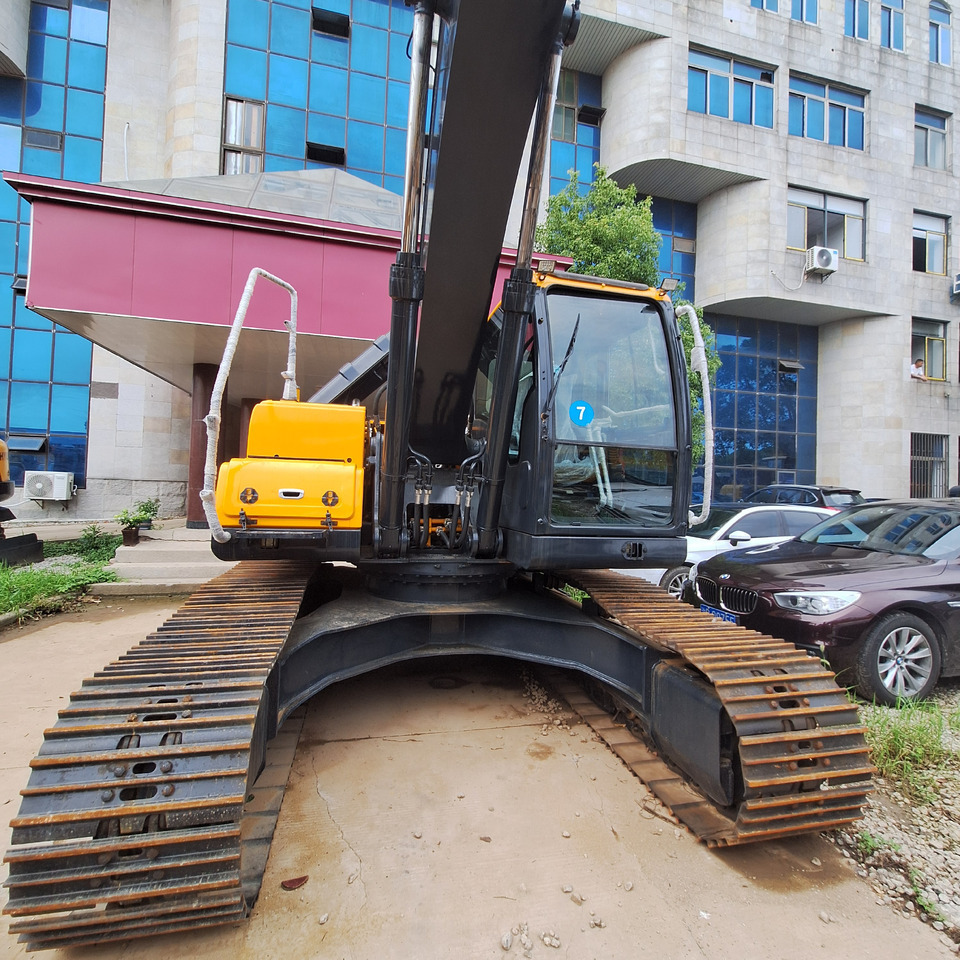 Hyundai 220LC-9S Excavator - Kāpurķēžu ekskavators: foto 5 Hyundai 220LC-9S Excavator - Kāpurķēžu ekskavators: foto 5