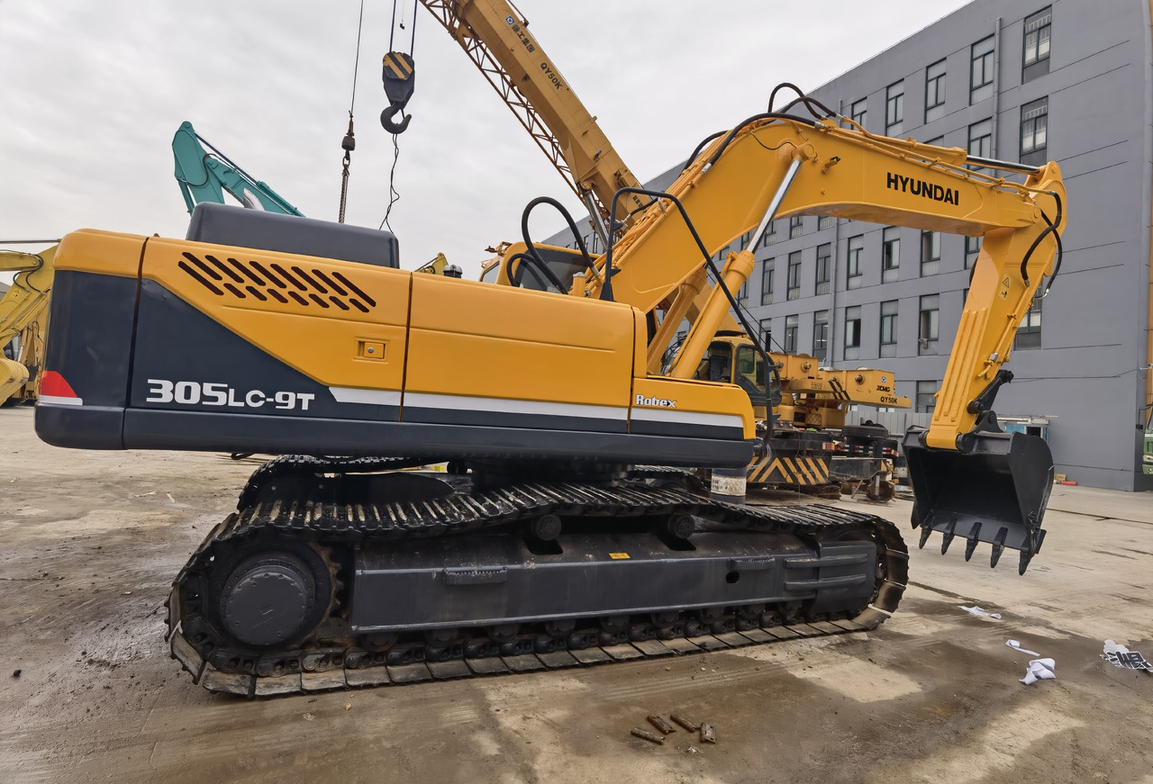 Hyundai 305LC-9T Excavator - Kāpurķēžu ekskavators: foto 4 Hyundai 305LC-9T Excavator - Kāpurķēžu ekskavators: foto 4