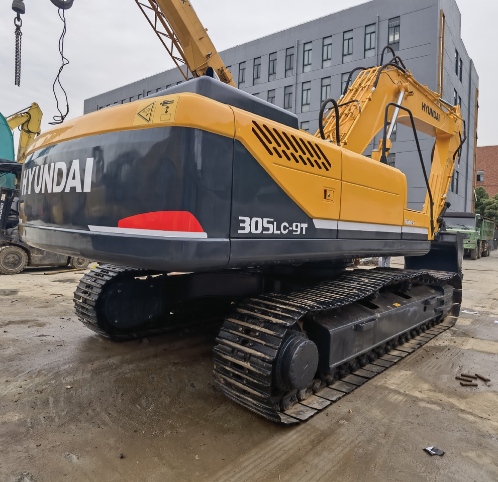 Hyundai 305LC-9T Excavator - Kāpurķēžu ekskavators: foto 2 Hyundai 305LC-9T Excavator - Kāpurķēžu ekskavators: foto 2