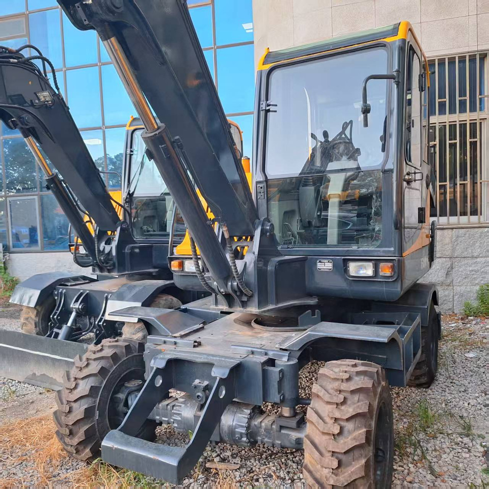 Hyundai 60wvs  excavator - Riteņu ekskavators: foto 2 Hyundai 60wvs  excavator - Riteņu ekskavators: foto 2