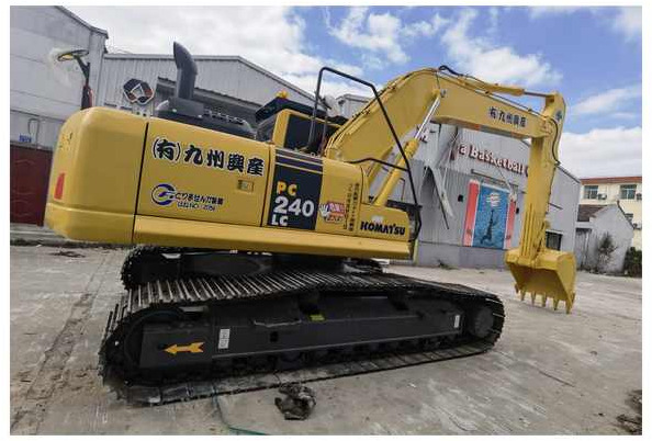 Japan Made Komatsu Second hand PC240LC-8 Excavator Used Construction Machine Komatsu Digger For Sale - Kāpurķēžu ekskavators: foto 1 Japan Made Komatsu Second hand PC240LC-8 Excavator Used Construction Machine Komatsu Digger For Sale - Kāpurķēžu ekskavators: foto 1