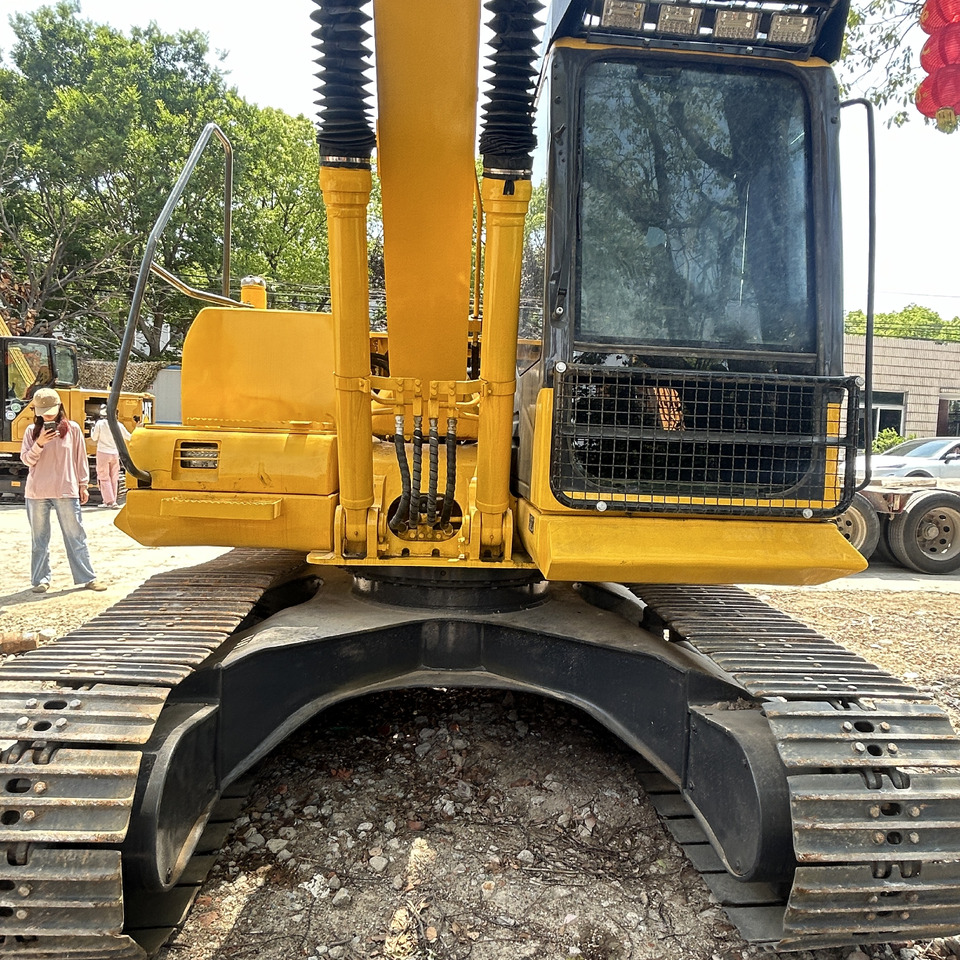 Komatsu PC130-7 Excavator - Kāpurķēžu ekskavators: foto 5 Komatsu PC130-7 Excavator - Kāpurķēžu ekskavators: foto 5
