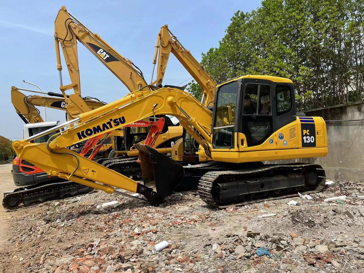 Kāpurķēžu ekskavators Komatsu PC130-7 excavator: foto 6