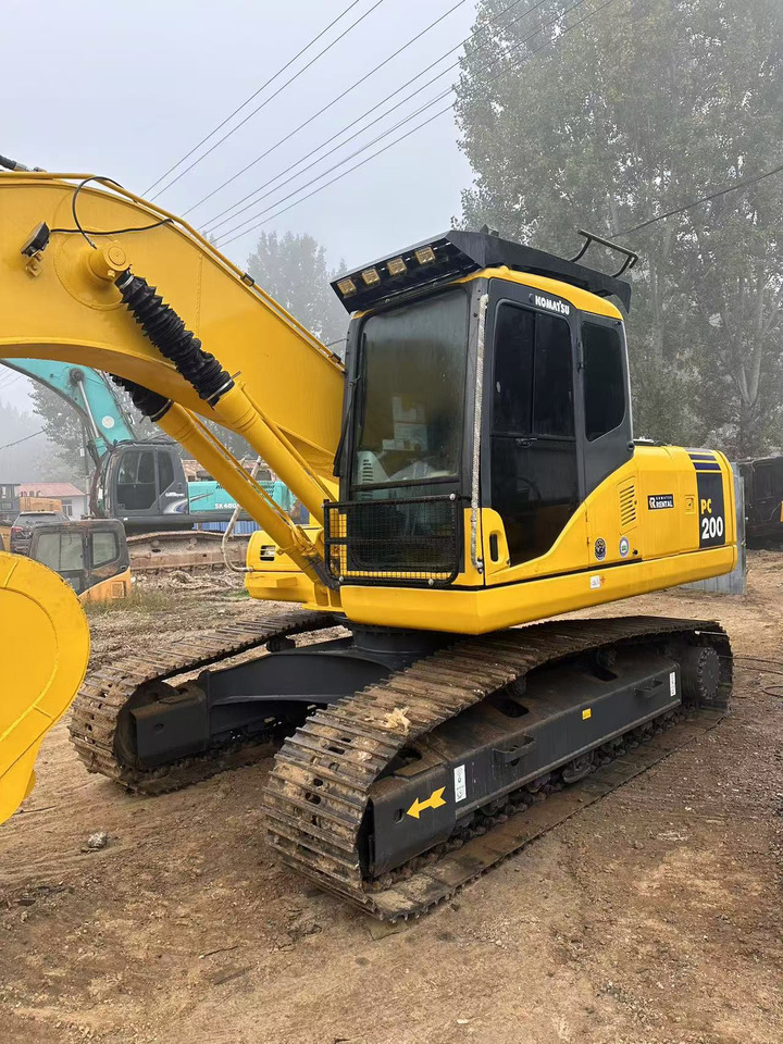 Kāpurķēžu ekskavators Komatsu PC200-7 excavator: foto 6 Kāpurķēžu ekskavators Komatsu PC200-7 excavator: foto 6
