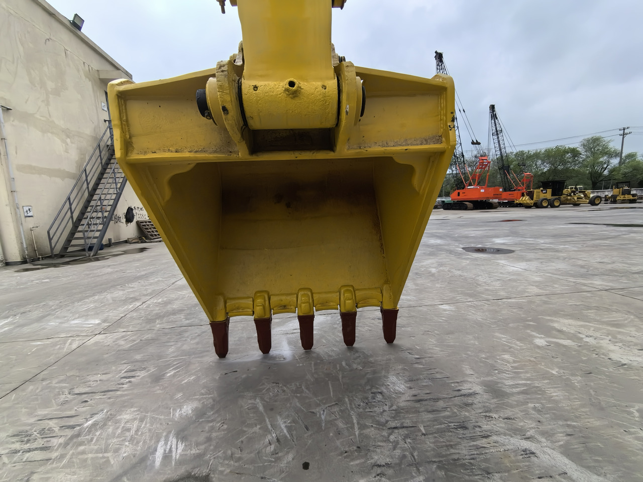 Kāpurķēžu ekskavators Komatsu PC400-8 Excavator: foto 6