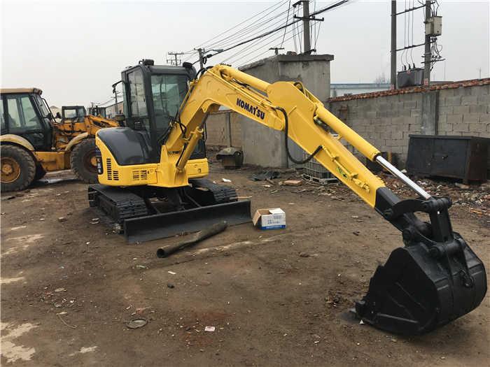 Komatsu PC55 - Mini-ekskavators: foto 4 Komatsu PC55 - Mini-ekskavators: foto 4