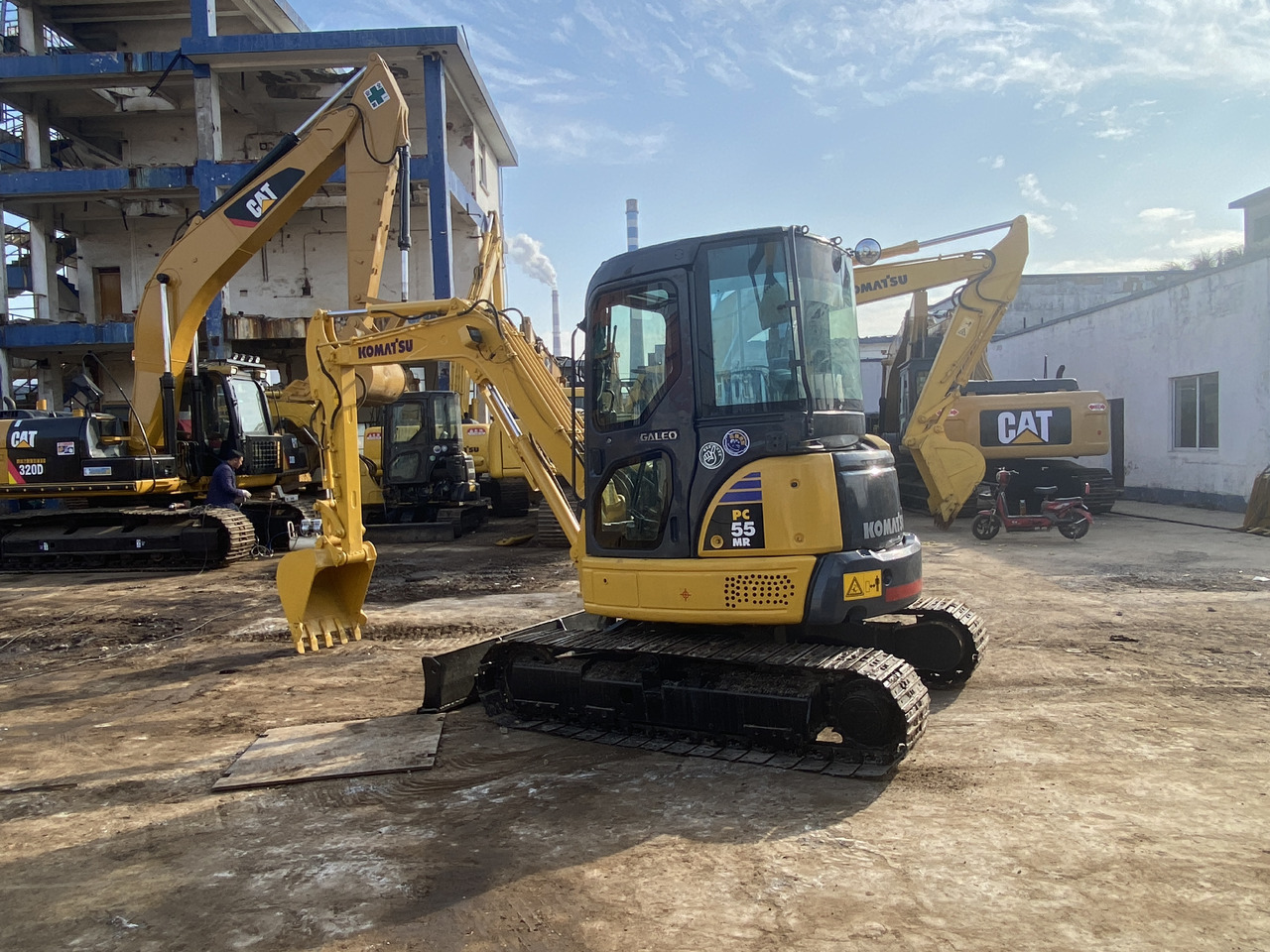 Komatsu PC55MR - Mini-ekskavators: foto 2 Komatsu PC55MR - Mini-ekskavators: foto 2