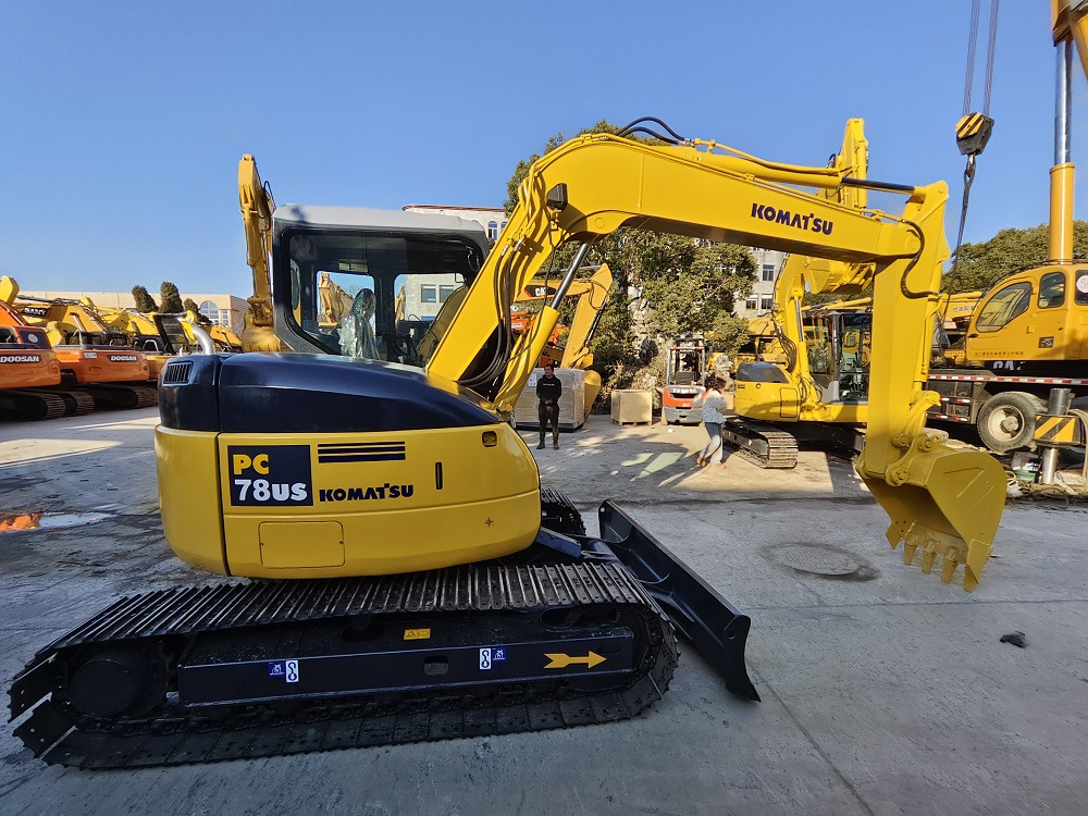 Komatsu pc78us Excavator - Kāpurķēžu ekskavators: foto 5 Komatsu pc78us Excavator - Kāpurķēžu ekskavators: foto 5