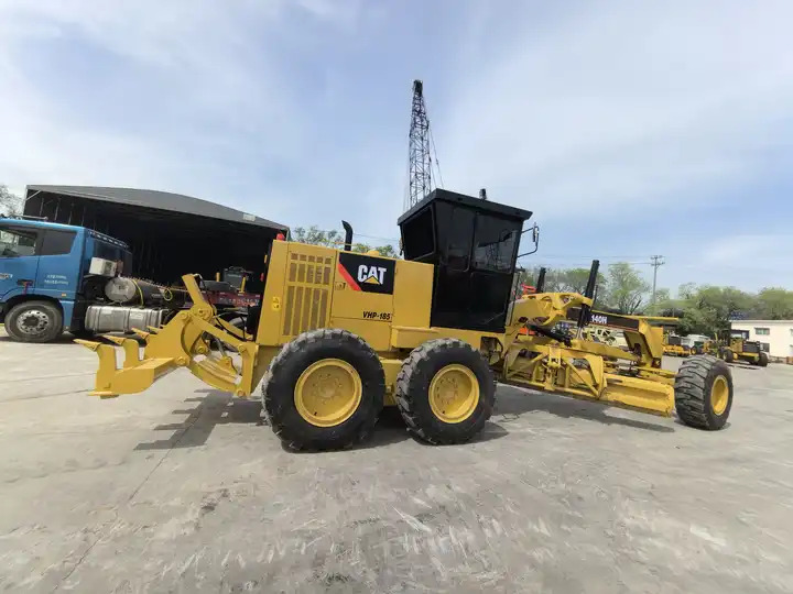 Original Cat Motor Grader 140k used CAT Grader 140h with good working for sale - Greiders: foto 5 Original Cat Motor Grader 140k used CAT Grader 140h with good working for sale - Greiders: foto 5