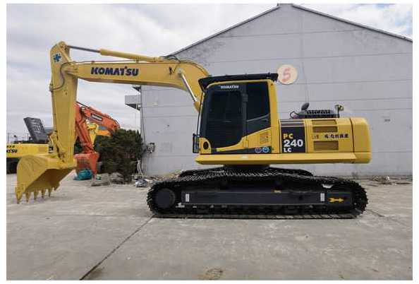 Original Japan pc240 second hand excavator high quality used excavator Japan Komatsu PC240LC-8 for sale - Kāpurķēžu ekskavators: foto 1 Original Japan pc240 second hand excavator high quality used excavator Japan Komatsu PC240LC-8 for sale - Kāpurķēžu ekskavators: foto 1