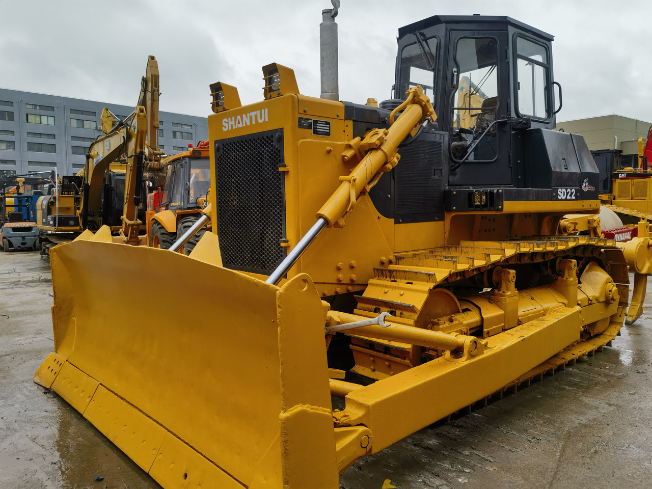 Shantui SD22 bulldozer - Buldozers: foto 3 Shantui SD22 bulldozer - Buldozers: foto 3