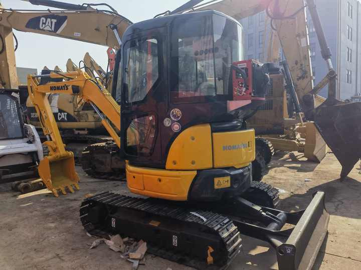 Used Komatsu PC70-8 mini digger original Japan Komatsu PC70 PC78 PC60 PC35mr PC40mr PC55mr small excavator on sale - Kāpurķēžu ekskavators: foto 2 Used Komatsu PC70-8 mini digger original Japan Komatsu PC70 PC78 PC60 PC35mr PC40mr PC55mr small excavator on sale - Kāpurķēžu ekskavators: foto 2
