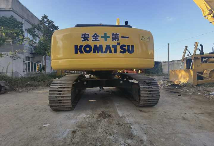 Used Original Japan Second Hand Komatsu PC300-7 Digger 30 ton Excavator Machine for sale - Kāpurķēžu ekskavators: foto 2 Used Original Japan Second Hand Komatsu PC300-7 Digger 30 ton Excavator Machine for sale - Kāpurķēžu ekskavators: foto 2