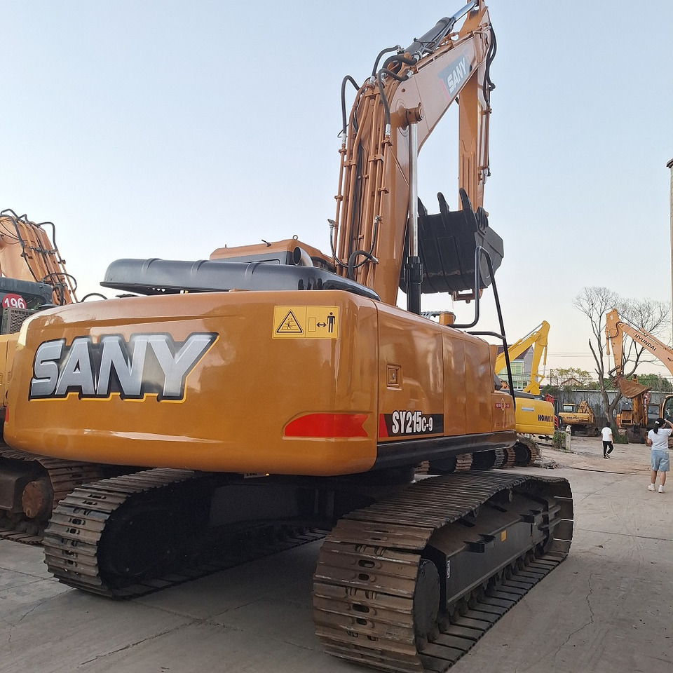 Used SANY 215c Excavator - Kāpurķēžu ekskavators: foto 1 Used SANY 215c Excavator - Kāpurķēžu ekskavators: foto 1