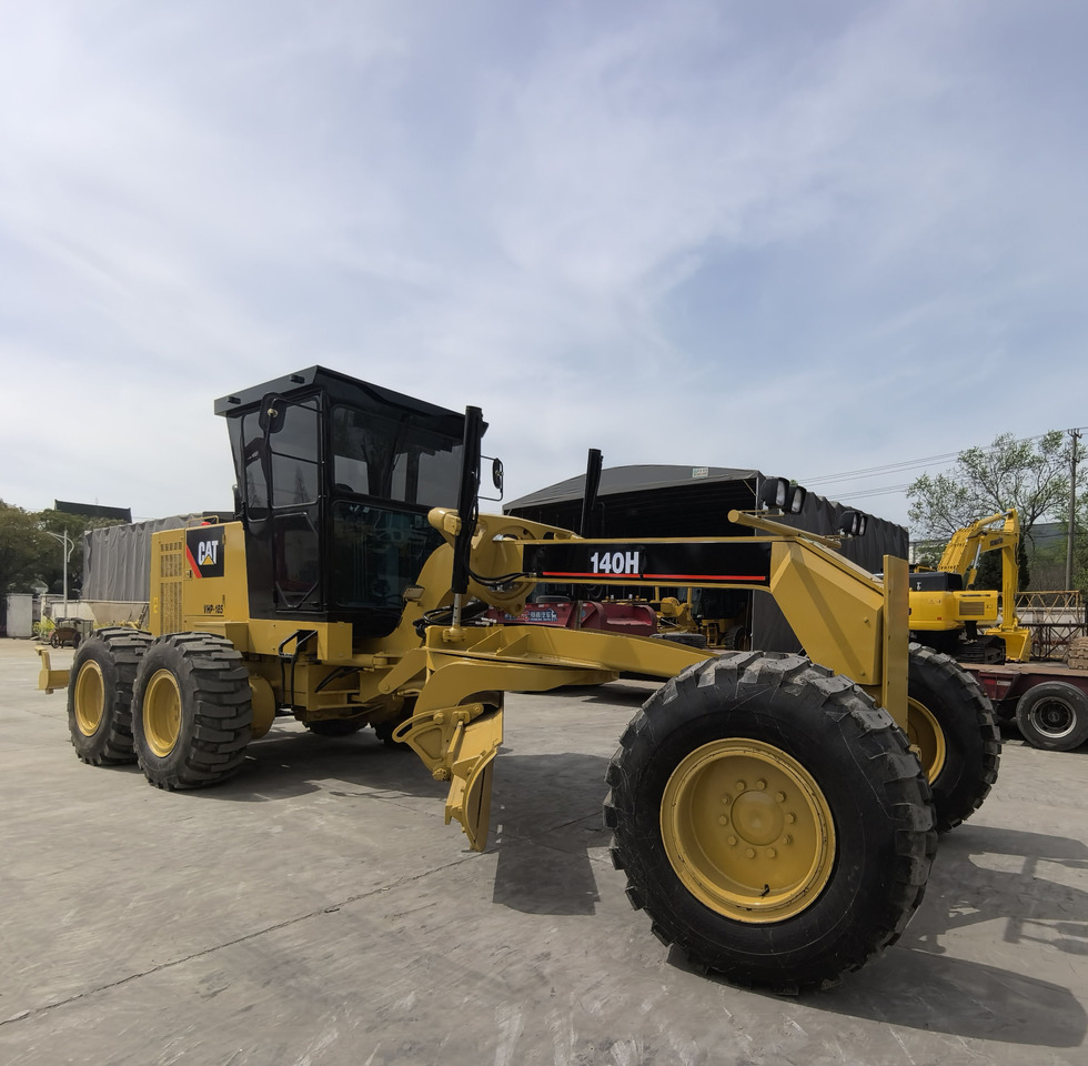 Used motor grader cat 140h - Greiders: foto 2 Used motor grader cat 140h - Greiders: foto 2