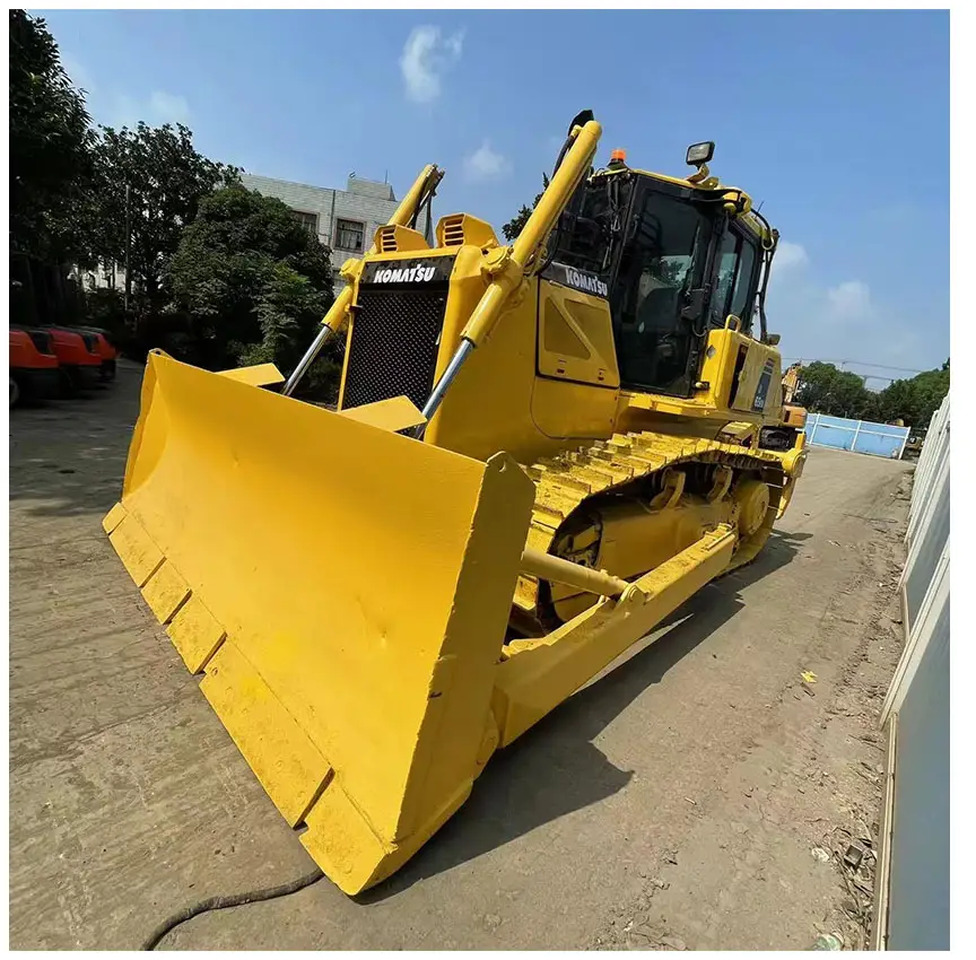 Used original japan Komatsu bulldozer second hand d65 crawler bulldozer - Buldozers: foto 1 Used original japan Komatsu bulldozer second hand d65 crawler bulldozer - Buldozers: foto 1