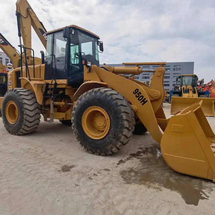 Caterpillar 950H wheel loaders CAT 950H 966H caterpillar used second hand 966H 950H wheel loader - Riteņu iekrāvējs: foto 2 Caterpillar 950H wheel loaders CAT 950H 966H caterpillar used second hand 966H 950H wheel loader - Riteņu iekrāvējs: foto 2