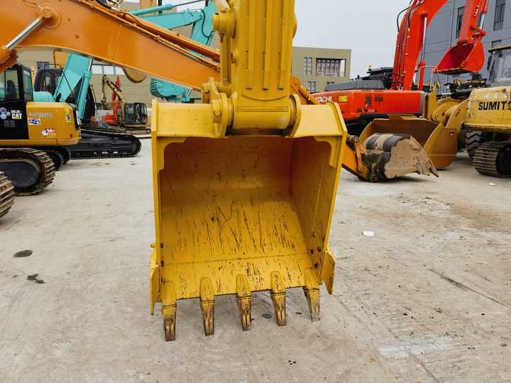 Second hand komatsu with high performance pc220-8 Excavator 22 Ton Used Excavator for sale in china - Kāpurķēžu ekskavators: foto 5 Second hand komatsu with high performance pc220-8 Excavator 22 Ton Used Excavator for sale in china - Kāpurķēžu ekskavators: foto 5