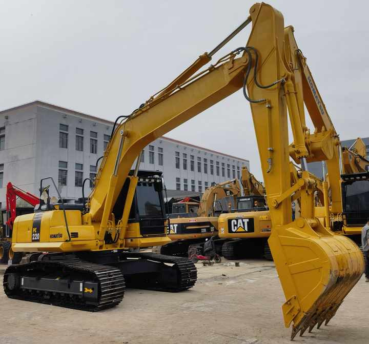 Second hand komatsu with high performance pc220-8 Excavator 22 Ton Used Excavator for sale in china - Kāpurķēžu ekskavators: foto 4 Second hand komatsu with high performance pc220-8 Excavator 22 Ton Used Excavator for sale in china - Kāpurķēžu ekskavators: foto 4
