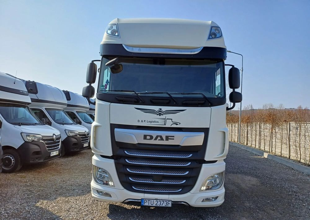 DAF XF 480 SUPER SPACE CAB / ZESTAW TANDEM PRZEJAZDOWY 120m3 - Kravas automašīna ar tentu: foto 5 DAF XF 480 SUPER SPACE CAB / ZESTAW TANDEM PRZEJAZDOWY 120m3 - Kravas automašīna ar tentu: foto 5