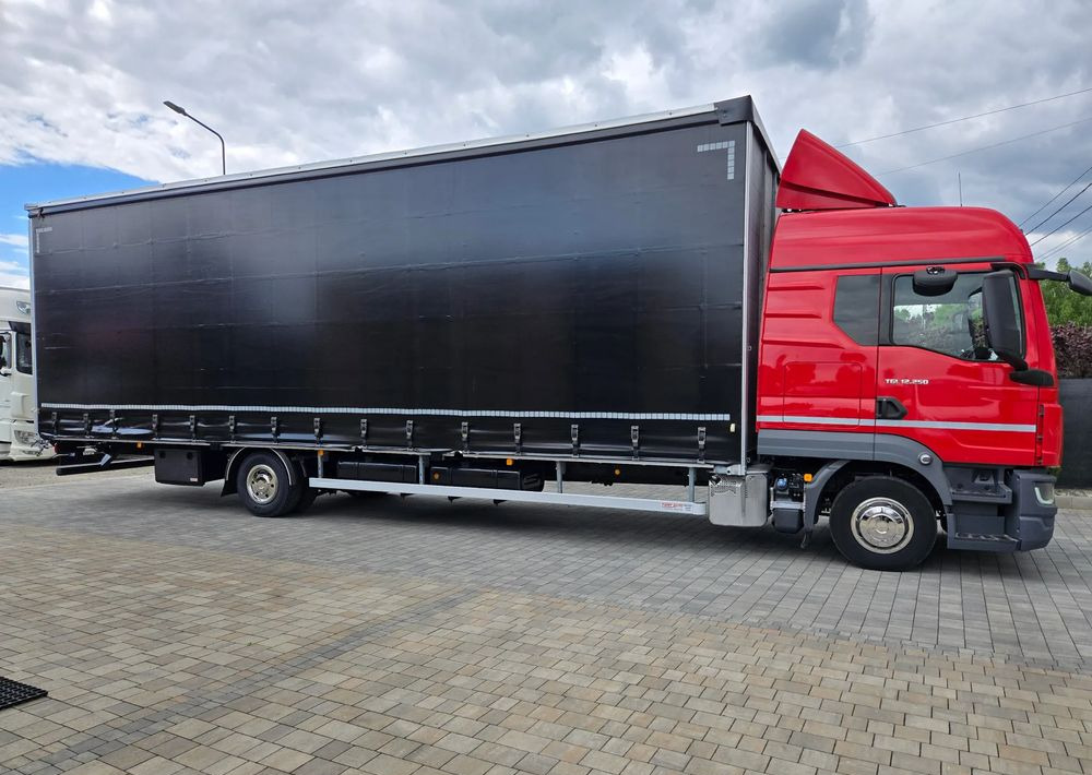 MAN TGL 12.250 - Kravas automašīna ar tentu: foto 2 MAN TGL 12.250 - Kravas automašīna ar tentu: foto 2