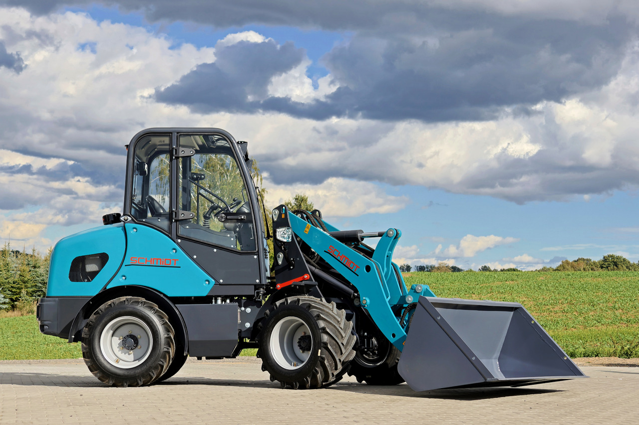 SCHMiDT 4365A - 2.5T Lift , Kubota engine - Riteņu iekrāvējs: foto 3 SCHMiDT 4365A - 2.5T Lift , Kubota engine - Riteņu iekrāvējs: foto 3
