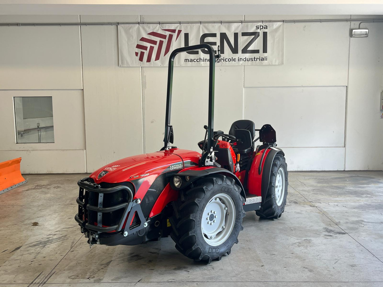 ANTONIO CARRARO INFINITY SR 7600 - Traktors: foto 1 ANTONIO CARRARO INFINITY SR 7600 - Traktors: foto 1