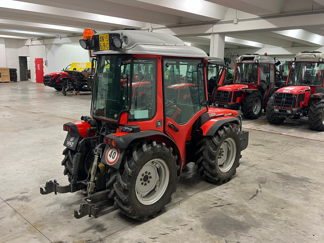 ANTONIO CARRARO SRX 8400 - Traktors: foto 5 ANTONIO CARRARO SRX 8400 - Traktors: foto 5