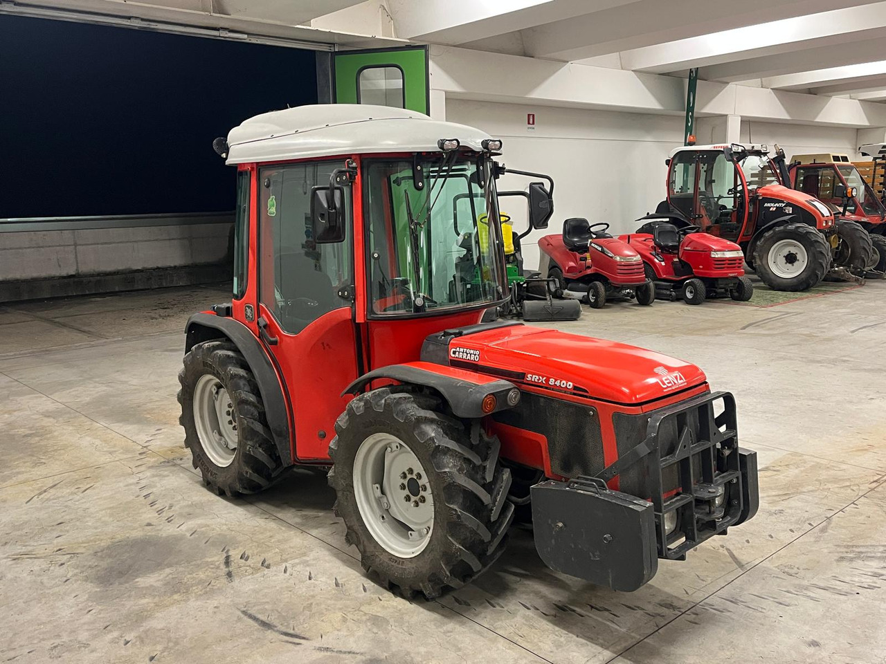ANTONIO CARRARO SRX 8400 - Traktors: foto 4 ANTONIO CARRARO SRX 8400 - Traktors: foto 4
