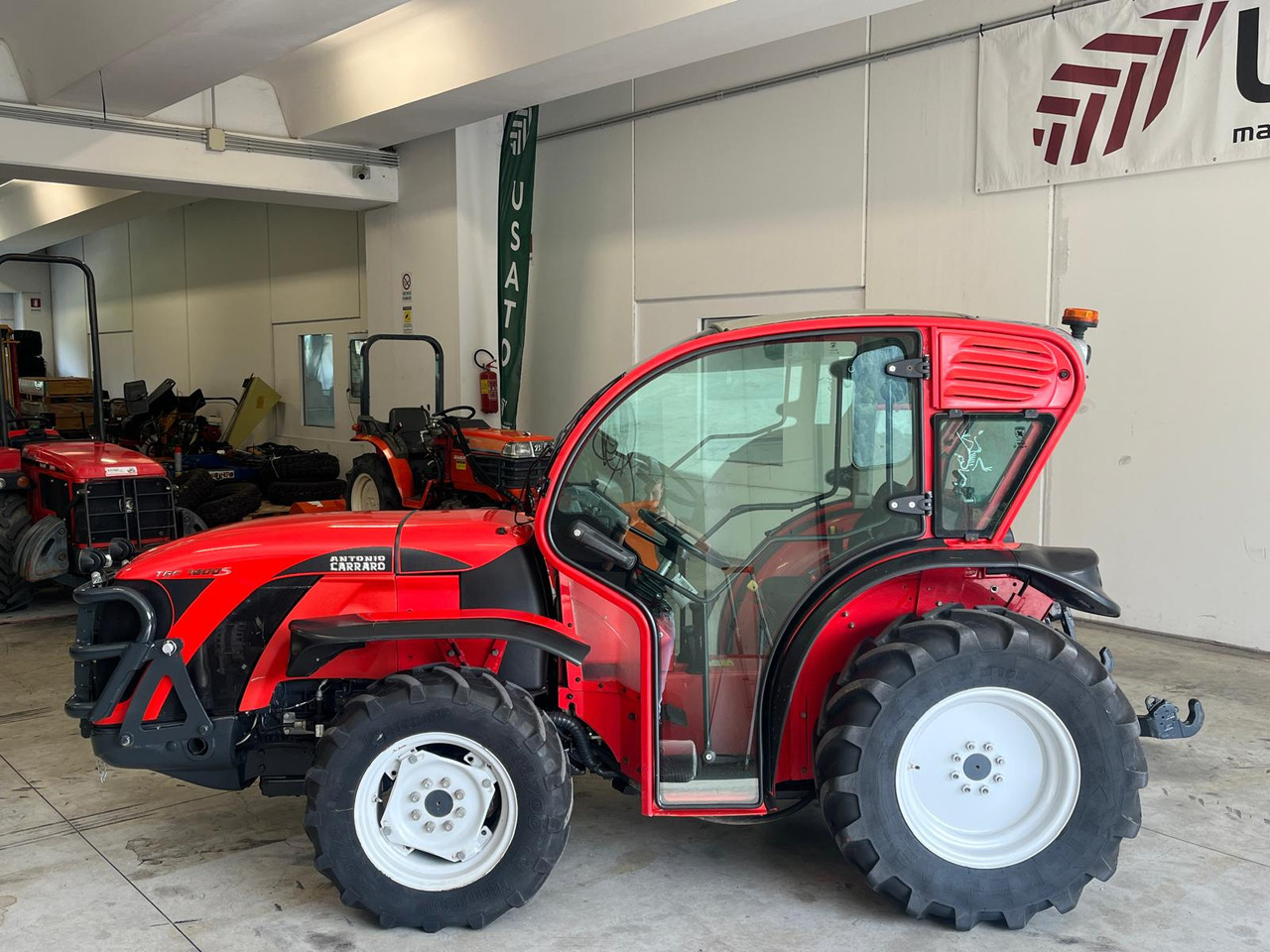 ANTONIO CARRARO TGF 7800S - Traktors: foto 3 ANTONIO CARRARO TGF 7800S - Traktors: foto 3